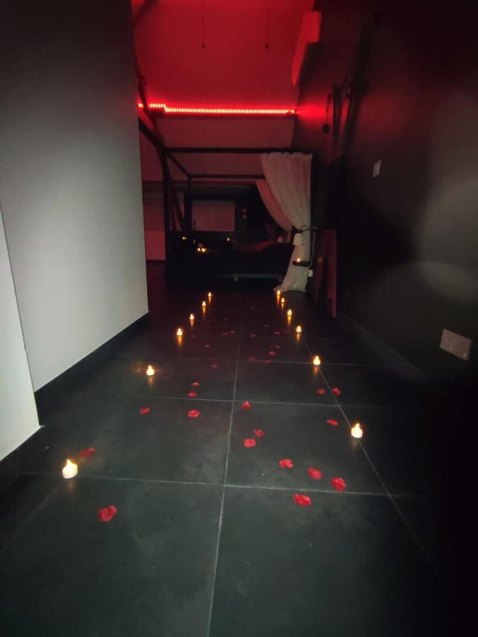 Love Room A Montargis Exterior foto