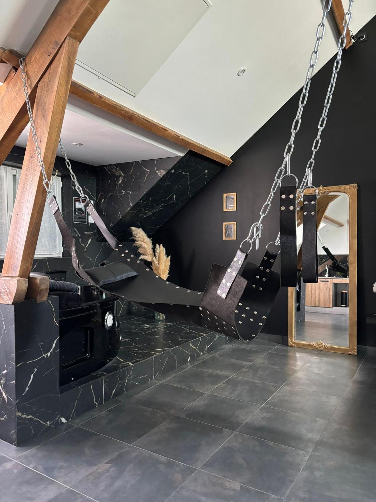 Love Room A Montargis Exterior foto